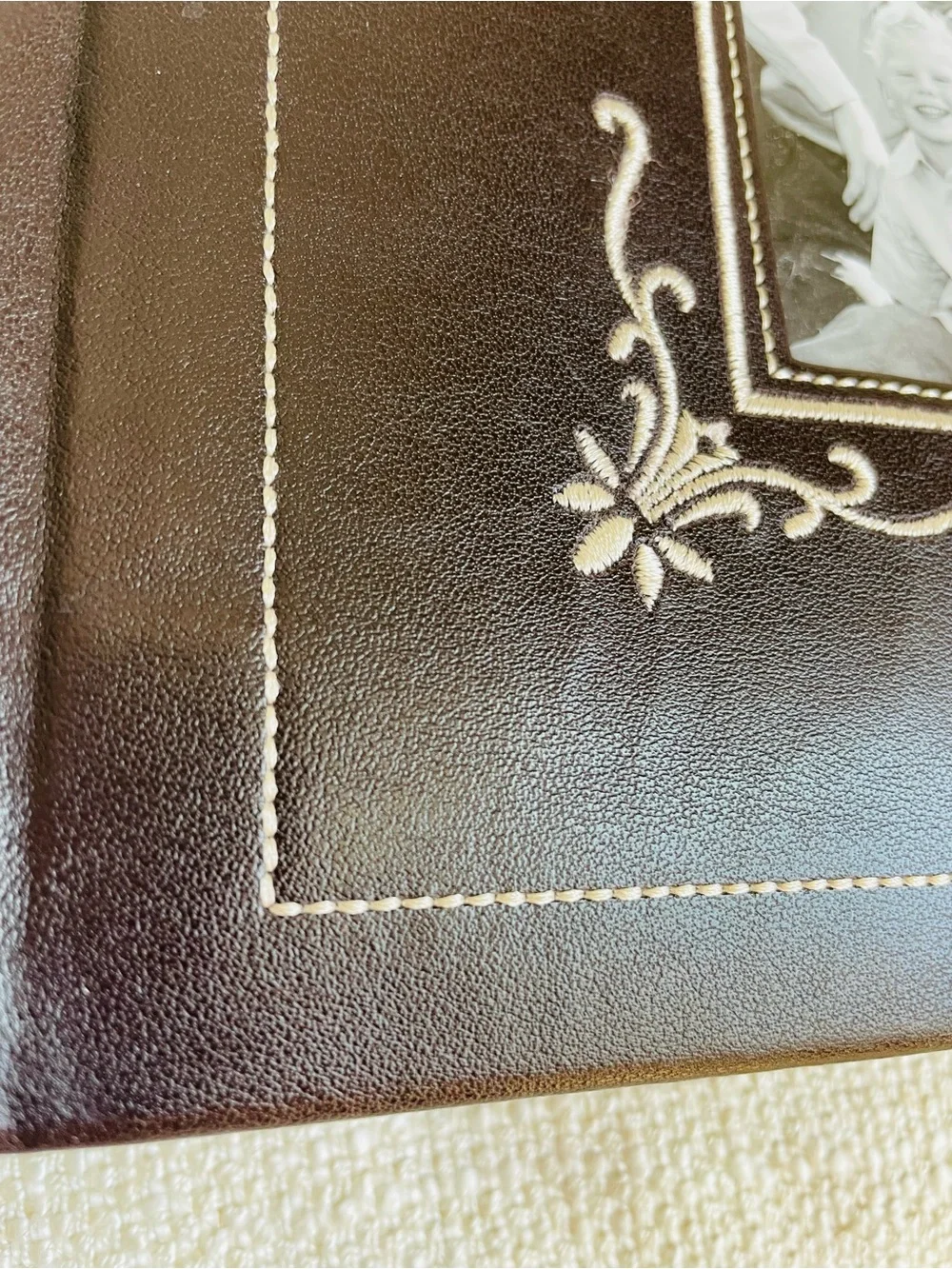 Vintage Brown Faux Leather Ornate Floral Photo Album Fits 200 4x6